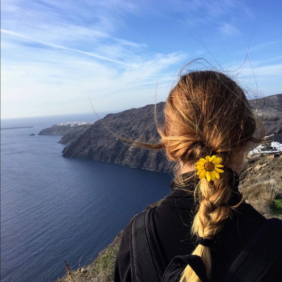 Meet your Posher, Noemie - Picture 1 of 1